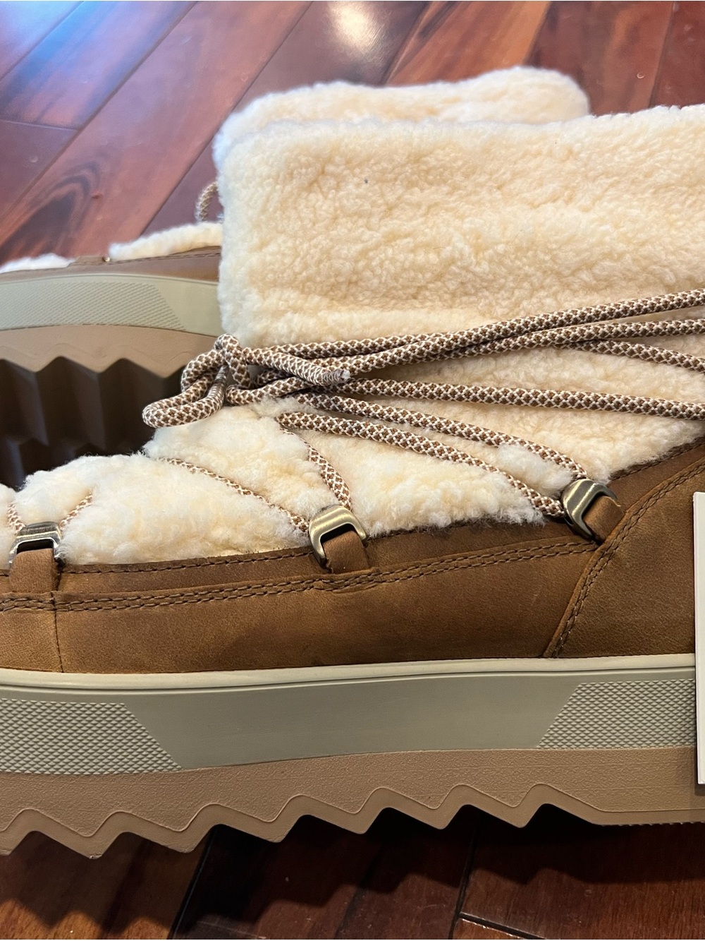 Cougar Tan Winter Shearling-Lined Waterproof Boot - Picture 4 of 9